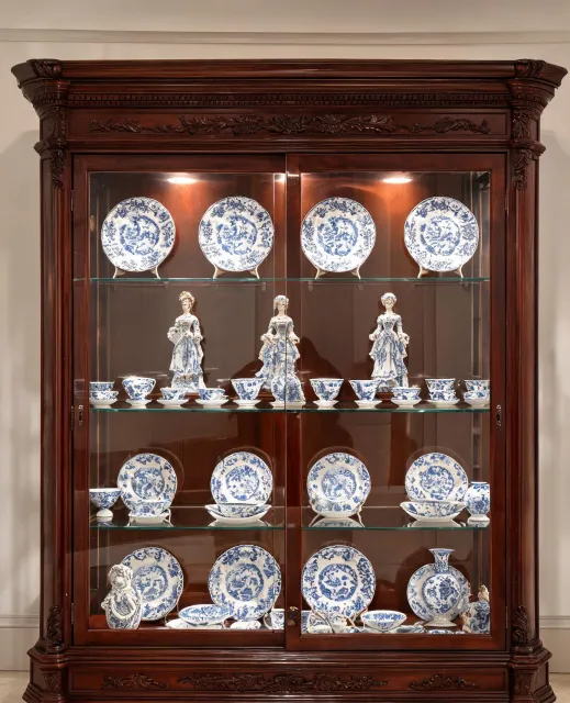 Collector cabinet